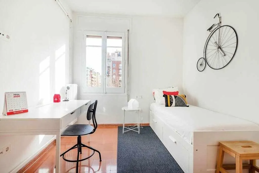New Top Floor Apt With A Lot Of Light & Aircon Girona 0*,