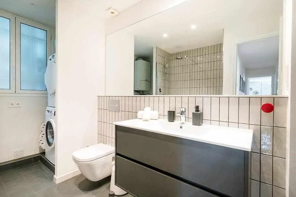 New Top Floor Apt With A Lot Of Light & Aircon Girona 0*,